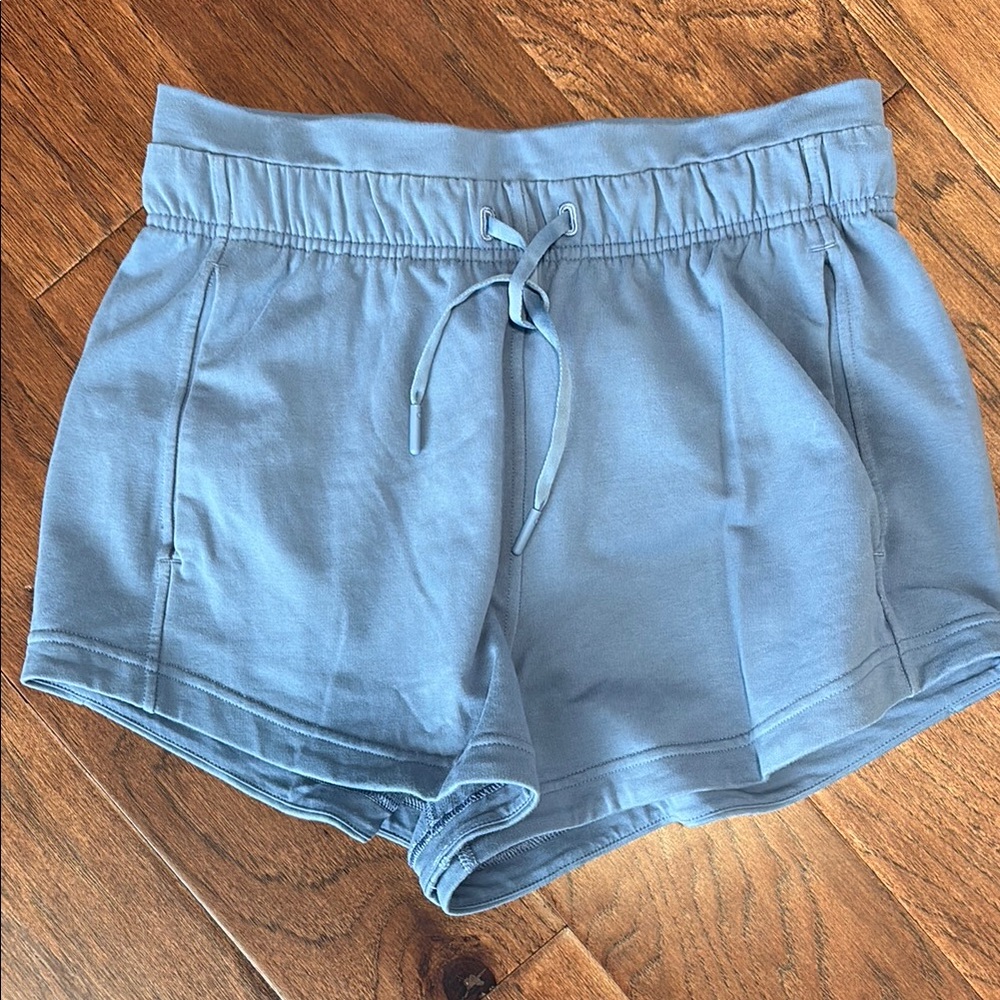 Lululemon Inner Glow 3in shorts in Oasis Blue